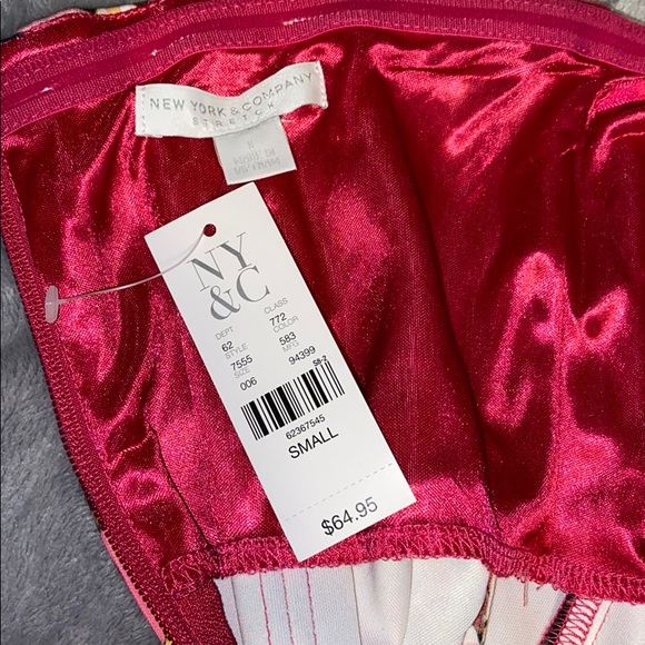 NWT NY&CO Strapless Floral Dress w/ POCKETS! - Picture 5 of 11